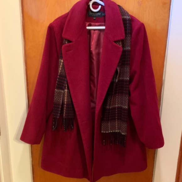 Forecaster / Boston Jackets & Blazers - Woman’s Forecaster Boston Red Coat with Matching Scarf